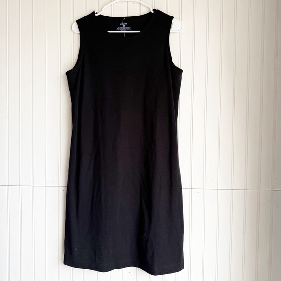Patagonia Dresses & Skirts - Patagonia Size L Black Sleeveless Maryann Jersey Dress NEW!